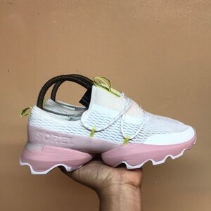 Sorel Kinetic Impact “White Eraser Pink”